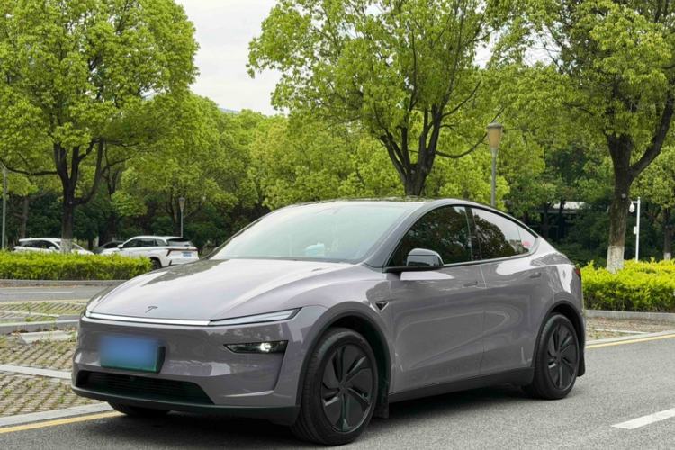 Used Tesla Model Y 2026 Rear-Drive Model