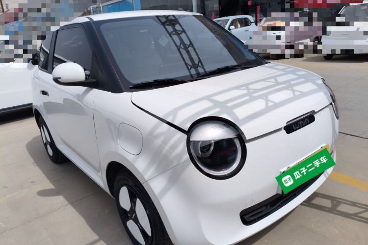 Used CHANGAN NEVO Lumin 2023 301km Honey Dew Edition Front Right 45 Deg