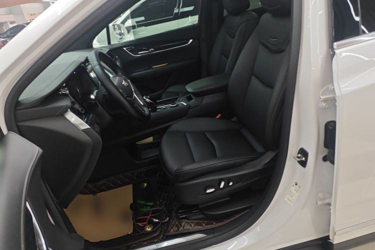 Used Cadillac XT5 2021 28T Luxury Model
