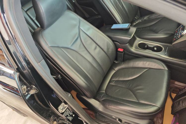 Used Lincoln MKC 2017 2.0T Two-Wheel Drive Deluxe Edition