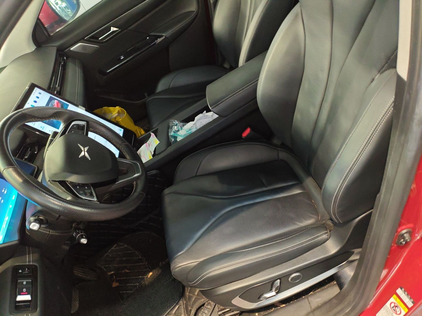 Переднее сиденье в автомобиле