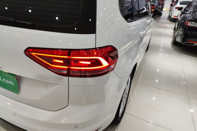 Used Volkswagen Touran 2021 Touran L 280TSI DSG Comfort Edition 7 Seats