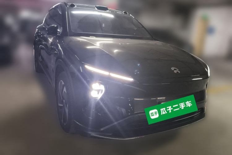 Used Nio ES6 2023 75 kWh Front Right 45 Deg