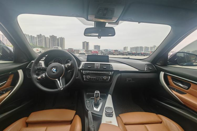 Used BMW 3 Series 2016 328i M Sport Interior 2