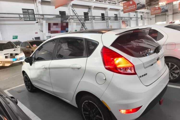 Used Ford Fiesta 2013 Hatchback 1.5L Manual Fashion Edition
