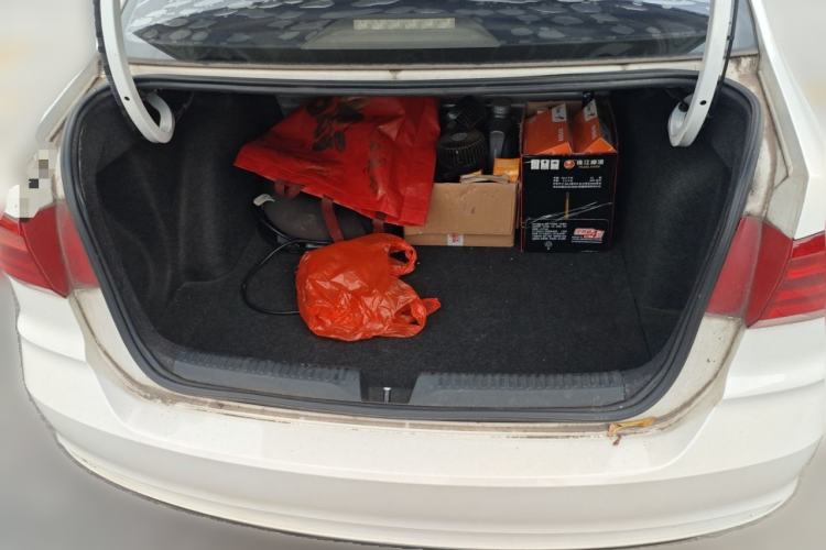 Used Volkswagen Santana 2018 1.5L Automatic Fashion Edition Trunk