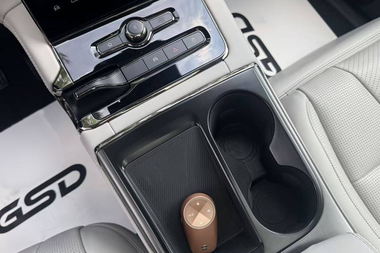 Used Nio ES8 2020 415 km Signature Edition 6-Seater Version
