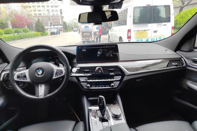 Used BMW 6 Series GT 2021 630i M Sport Package Center Console