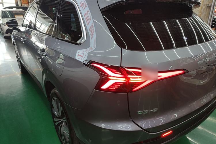 Used Hongqi HS6 PHEV 2026 240 Smart Hybrid Version