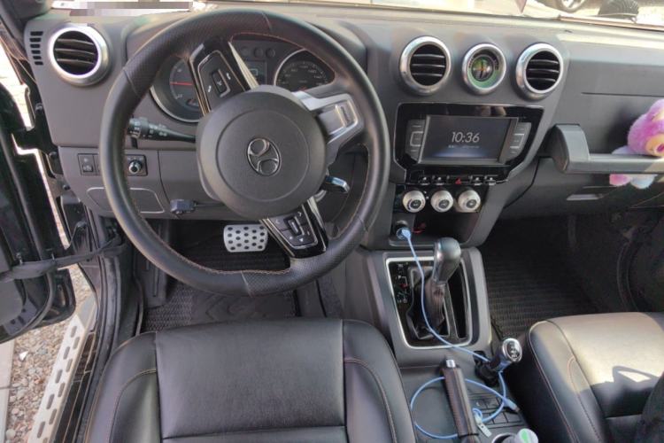Used BAIC Off-Road BJ40 2016 40L 2.3T Automatic All-Wheel Drive Premium Edition Steering Wheel
