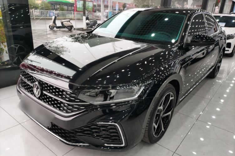 Used Volkswagen Passat 2024 380TSI Starry Dragon Edition