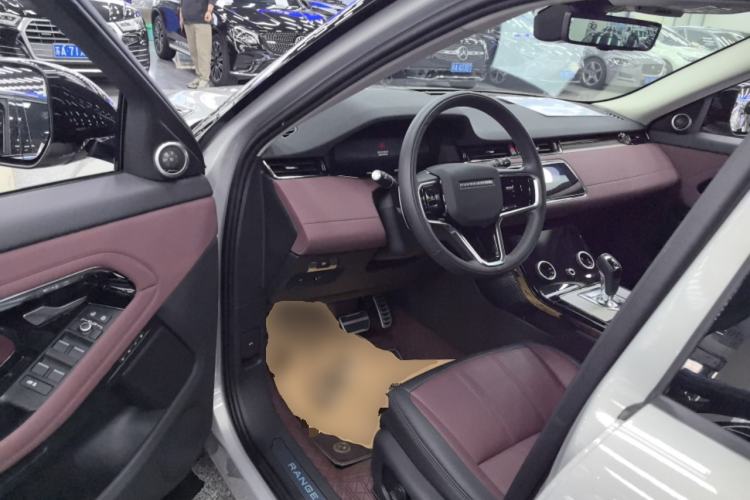 Used Land Rover Range Evoque 2023 Aurora L 249 PS Luxury Edition Driver Seat