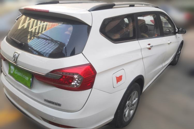 Used Baojun 310W 2017 1.5L Manual Fashion Model China V
