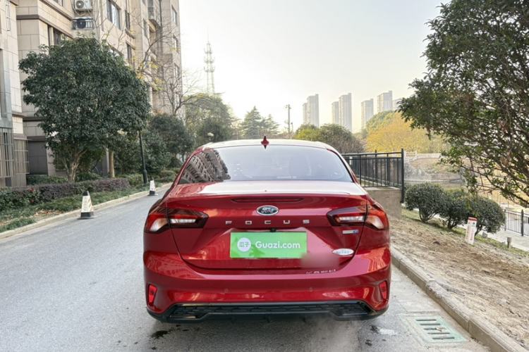 Used Ford Focus 2022 Sedan EcoBoost 180 Automatic Performance Edition
