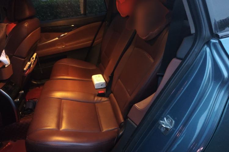 Used BMW 5 Series GT 2013 535i Elegant Edition Left Rear Seat