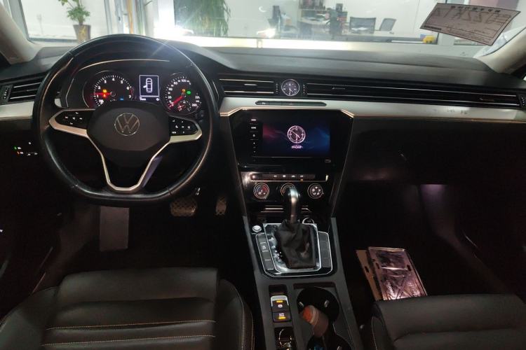 Used Volkswagen Magotan 2020 280TSI DSG Comfort Edition Center Console