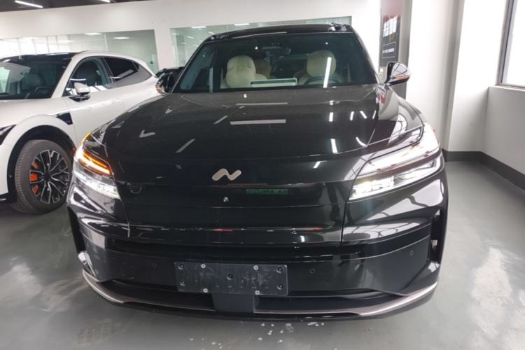 Used ONVO Luxeed L90 2025 Model—Ultra Six-Seater Version
