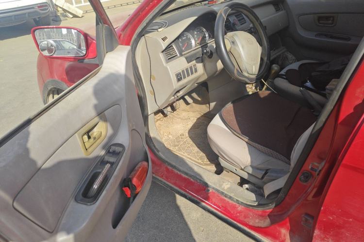 Used FAW Xiali N5 2011 1.3L Manual Luxury Edition Driver Seat