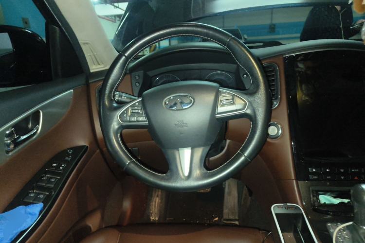 Used Infiniti QX50 2015 2.5L Enjoyment Edition