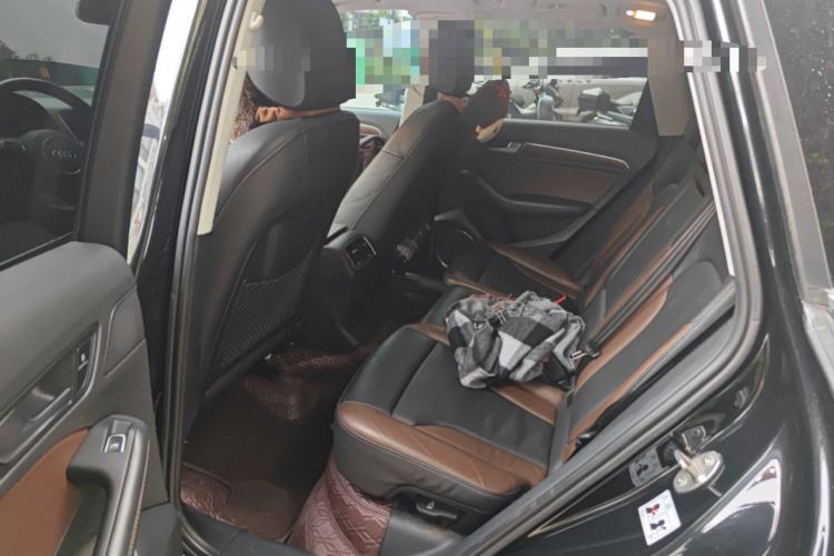 Used Audi Q5 2017 40 TFSI Comfort Model
