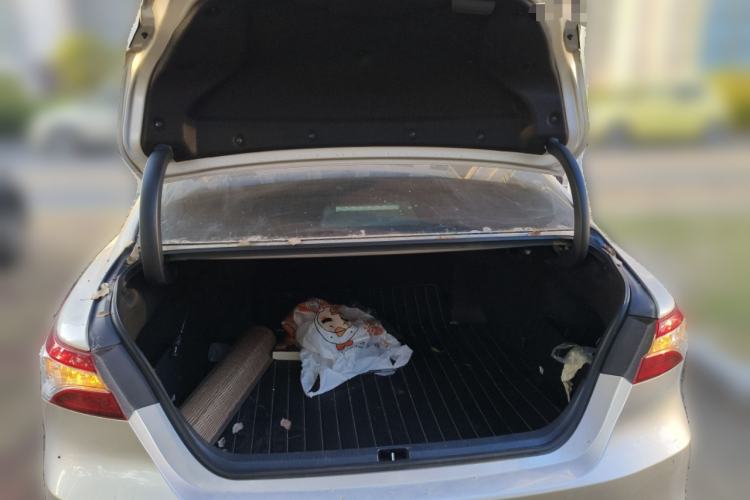 Used Toyota Camry 2019 2.5G Luxury Edition China VI Standard Trunk