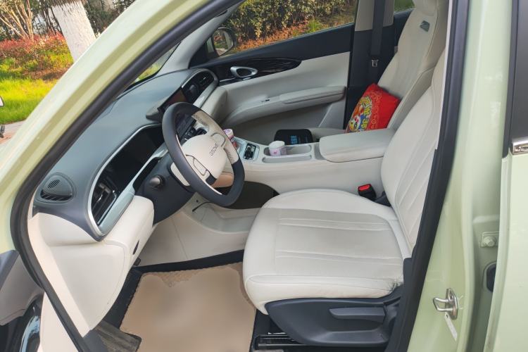 Used Geely Galaxy Geome 2025 410 km Free Version