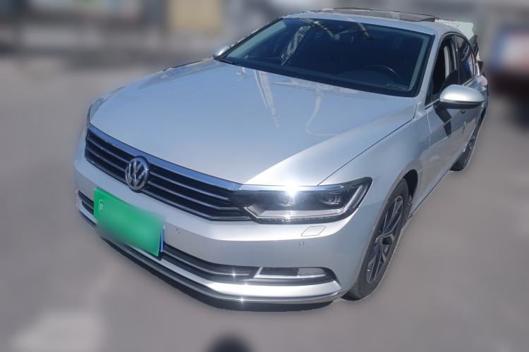 Used Volkswagen Magotan 2017 330TSI DSG Luxury Model