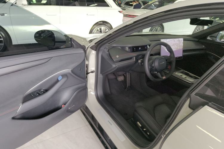 Used Xiaomi Auto SU7 2024 Rear-Drive Long-Range Intelligent Driving Version