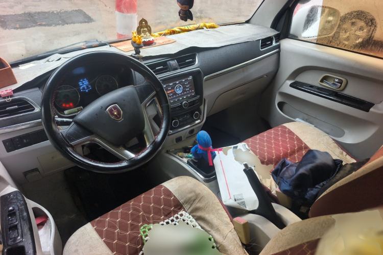 Used Jinbei New Hiace X30L 2016 1.5L Wealth Edition Van DLCG14 Center Console