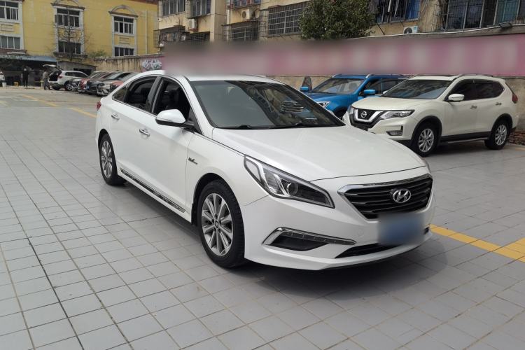 Used Hyundai Sonata 2015 1.6T GLS Smart Model Front Right 45 Deg