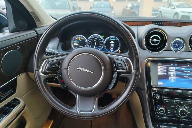 Used Jaguar XJ 2012 XJL 3.0 Panoramic Business Edition