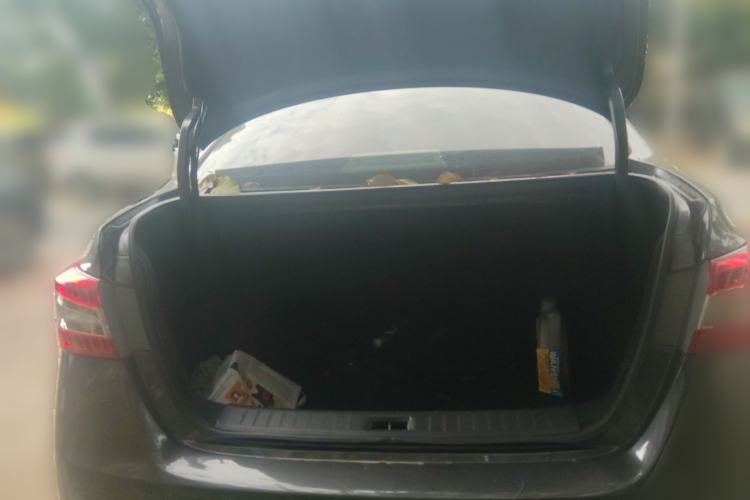 Used Nissan Sylphy 2012 1.8XE CVT Comfort Edition Trunk