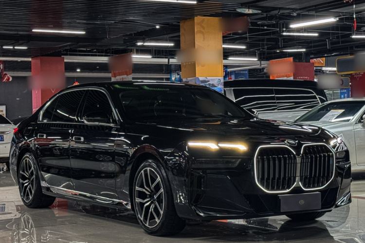 Used BMW 7 Series 2023 735Li M Sport Package