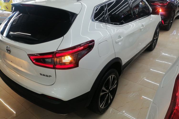 Used Nissan Qashqai 2021 2.0L CVT Luxury Edition Rear Right 45 Deg