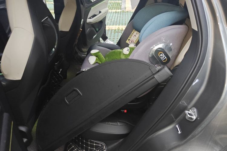 Used Lynk & Co 05 2020 2.0TD Two-Wheel Drive Shine Halo Left Rear Seat