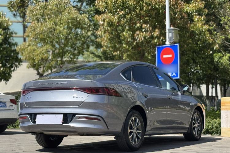 Used BYD Qin PLUS 2024 HONOR Edition DM-i 55KM Leading Model
