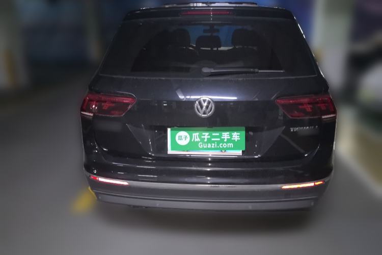 Used Volkswagen Tiguan L 2018 330TSI Automatic Two-Wheel Drive Luxury Edition Rear