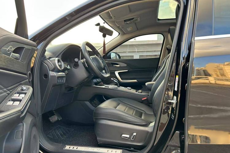 Used Wey VV5 2020 1.5T Two-Wheel Drive Color Pioneer