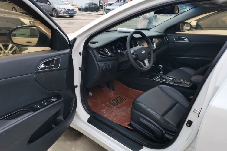 Used Hyundai Mistra 2016 1.8L Automatic Smart GLS