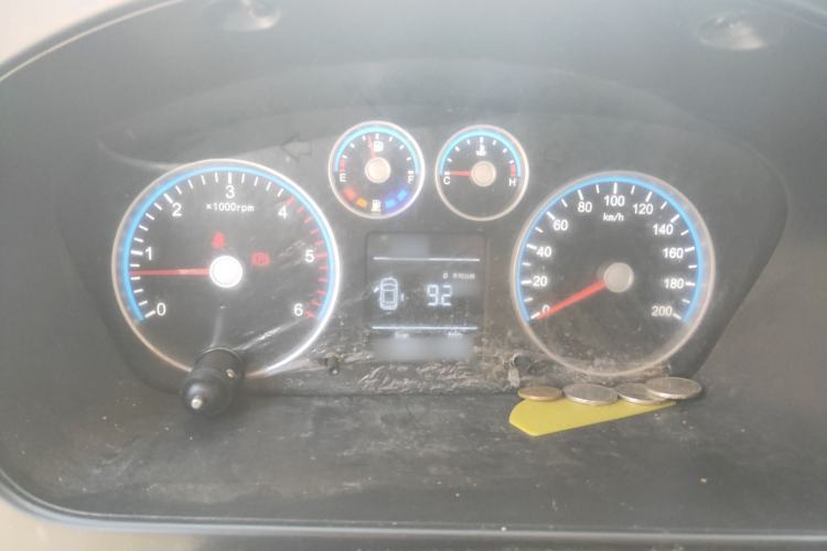 Used Foton Toano 2024 Tuyano Pro Van 2.5T Manual Rear-Wheel Drive Extended Wheelbase with Ultra-High Roof Dual Rear Tires 3-Seater Configuration