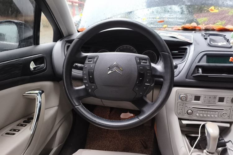 Used Citroen C5 2012 2.0L Automatic Luxury Edition Steering Wheel