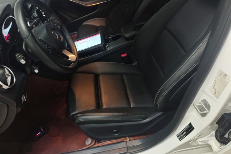 Used Mercedes-Benz GLA 2017 GLA 200 Fashion Model
