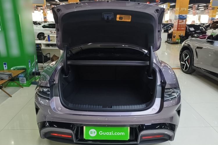 Used Xiaomi Auto SU7 2024 Four-Wheel Drive Ultra-Long Range Advanced Intelligent Driving Max Edition Trunk