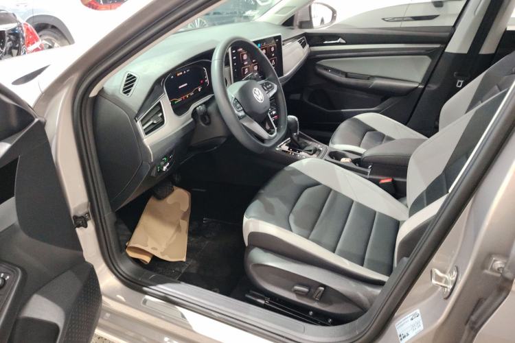 Used Volkswagen Bora 2024 300TSI DSG Prestige Edition Left Front Seat