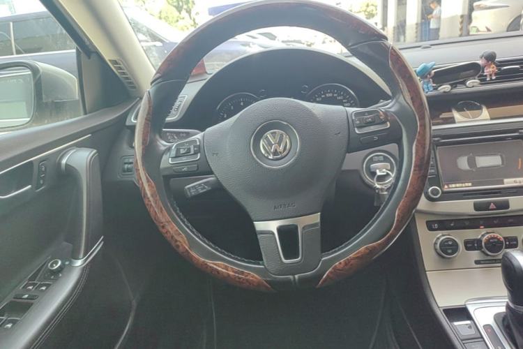 Used Volkswagen Magotan 2015 Travel Edition 2.0 TSI Comfort Version