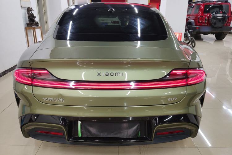 Used Xiaomi Auto SU7 2024 Rear-Drive Standard Founder Edition
