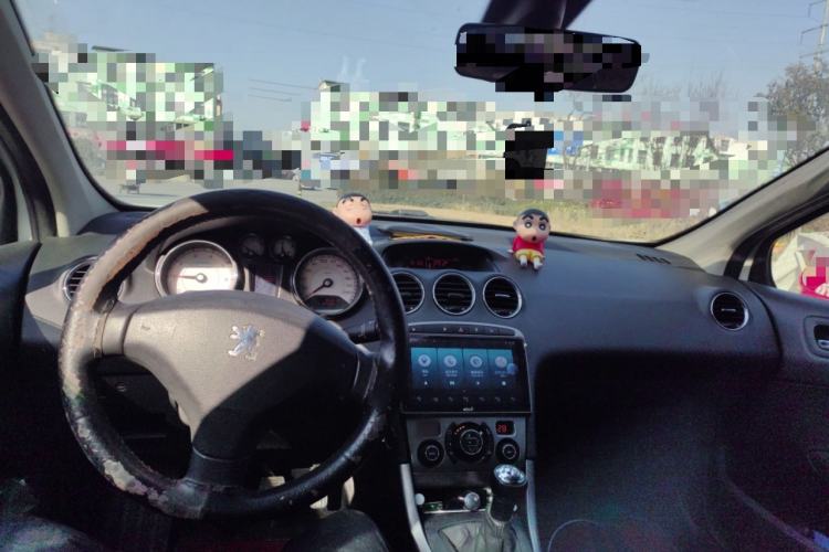 Used Peugeot 408 2011 2.0L Manual Luxury Edition