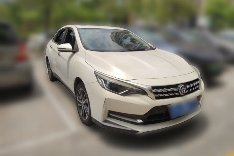 Used Venucia D60 2018 1.6L CVT Smart Connect Elite Edition
