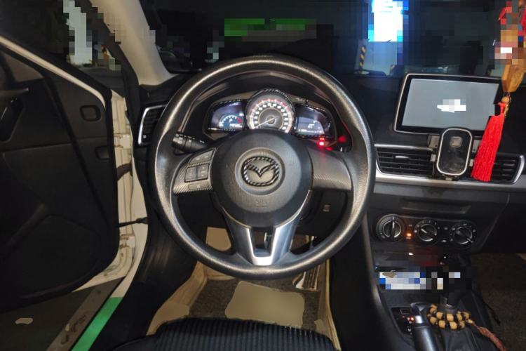 Used Mazda Mazda 3 Axela 2014 Sedan 1.5L Automatic Comfort Model