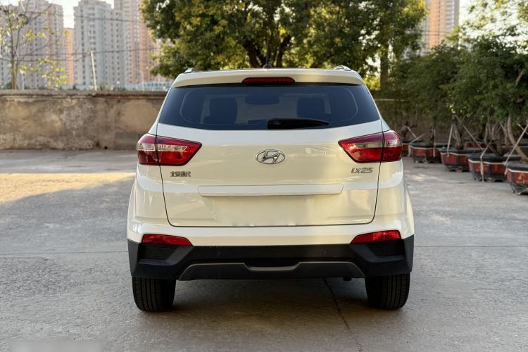 Used Hyundai ix25 2015 1.6L Automatic Two-Wheel Drive Smart GLS Trim
